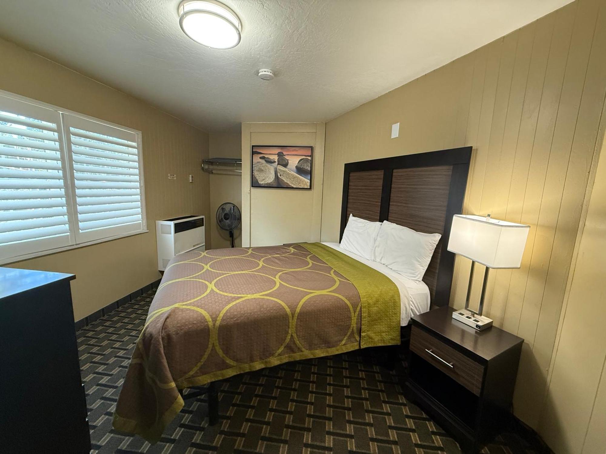 Pinewood Inn South Lake Tahoe Ngoại thất bức ảnh