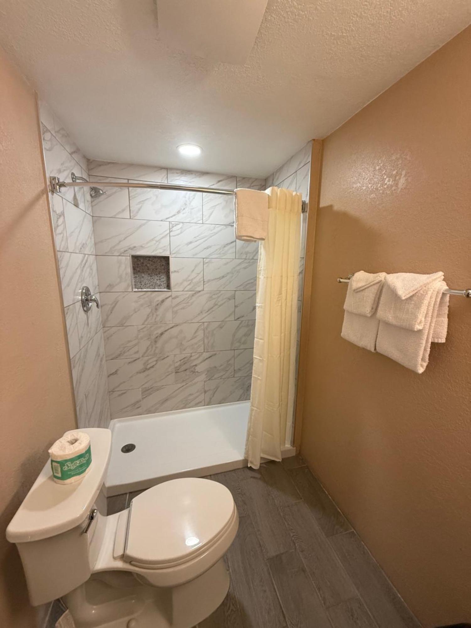 Pinewood Inn South Lake Tahoe Ngoại thất bức ảnh