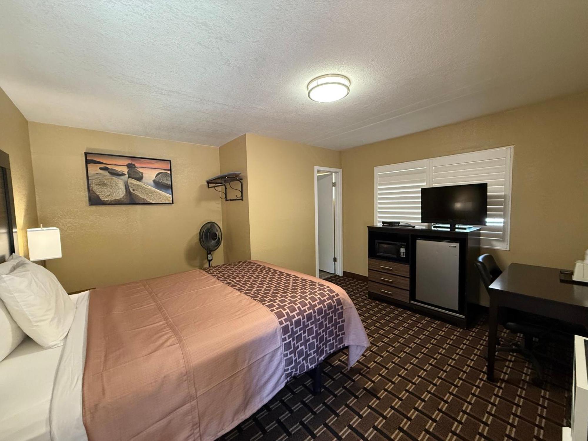 Pinewood Inn South Lake Tahoe Ngoại thất bức ảnh